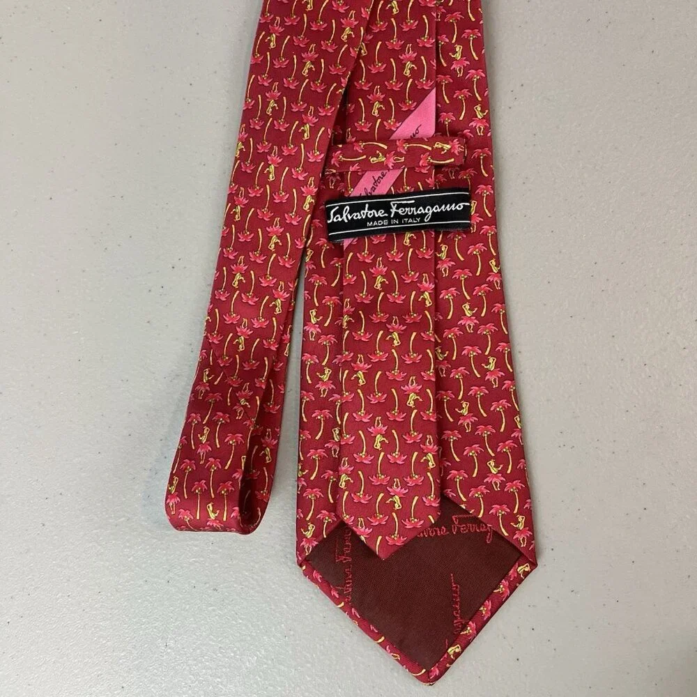 Salvatore Ferragamo Hula Girl Palm Tree‎ Silk Necktie Tiki Tie Pink Red